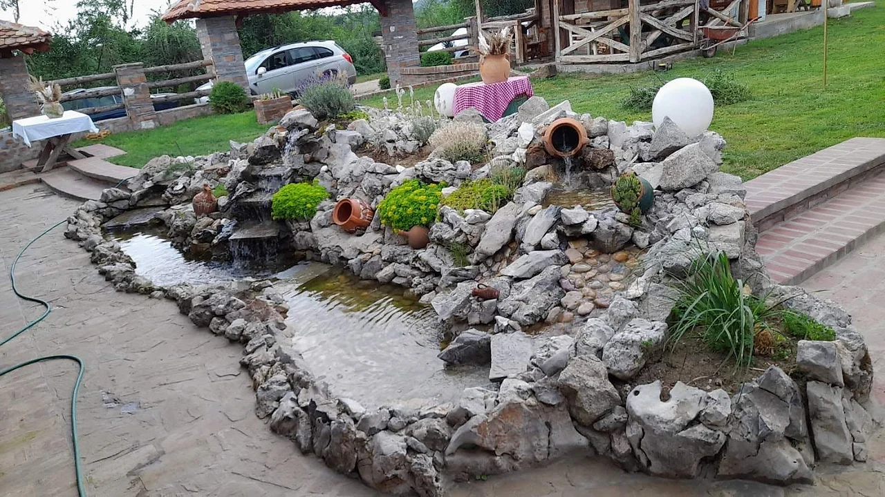 Kameni vrt sa jezercem i gazebom