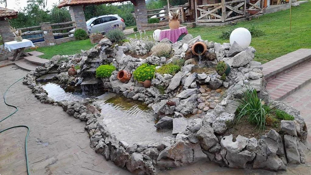 Kameni vrt sa fontanom